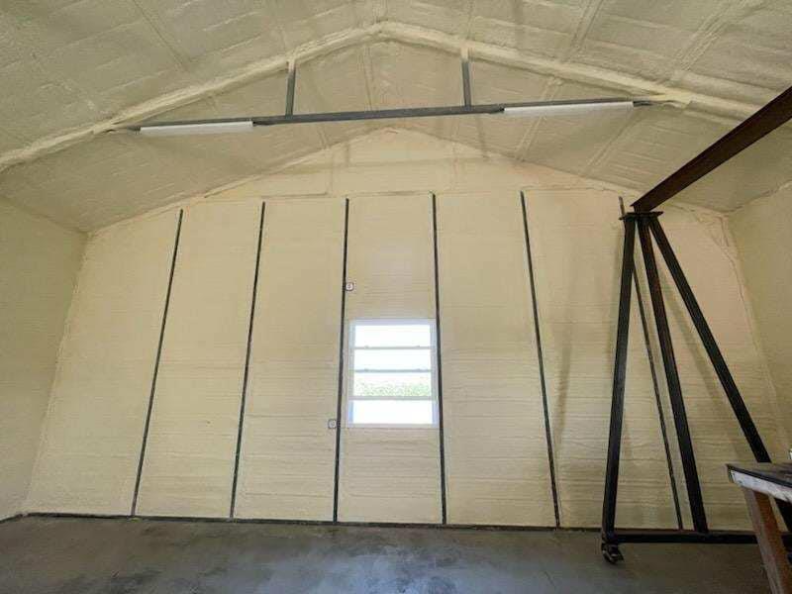 Spray foam insulation services
